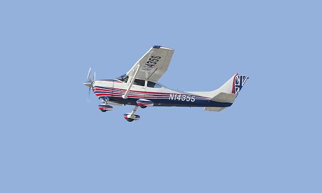 Cessna 182 N1435S
