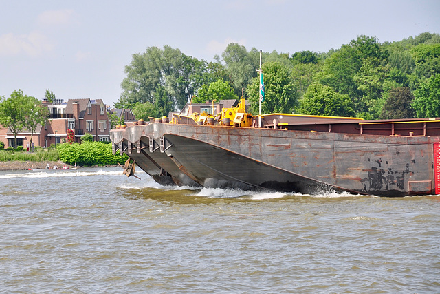 Dordt in Stoom 2018 – Pushed barges