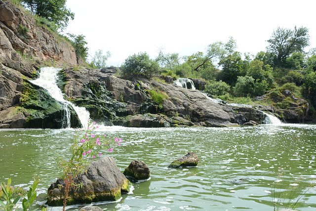 Украина, Водопад Вчелька на реке Гнилопять / Ukraine, Vchelka waterfall on the Gnilopyat river