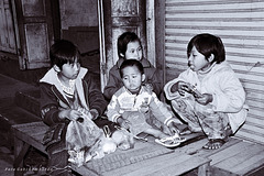 children in a little street (Pindaya/Myanmar)