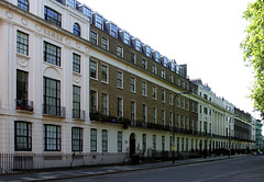 London - Mecklenburgh Square from NW 2015-05-20