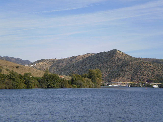 Arriving to Barca d'Alva, end of the cruise on Douro River.