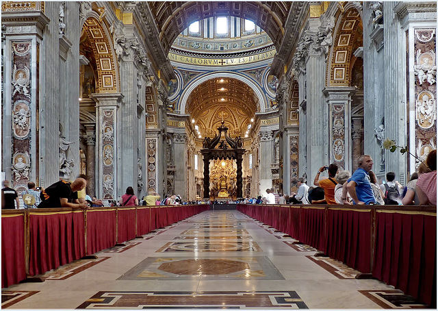 Vaticano : ingresso nella Basilica di San Pietro