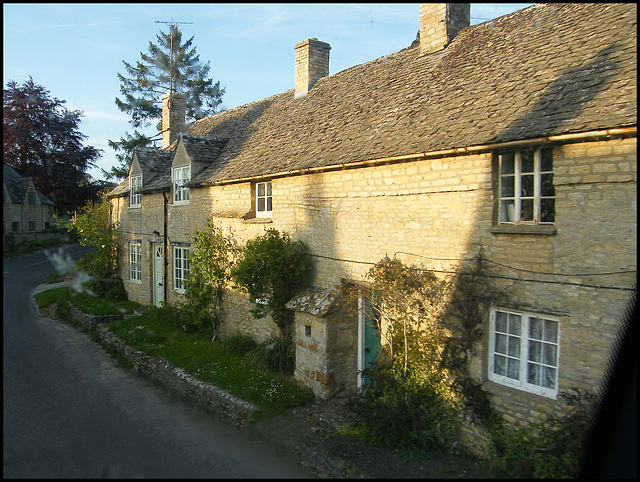 Spelsbury cottages