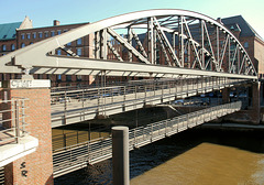 Hamburg Speicherstadt: Kibbelsteg, die Doppeldecker-Brücke