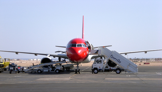 Airbus A320 der Edelweiss Air am Flughafen Sharm el Sheikh