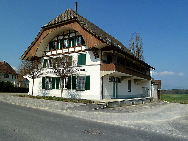 Gemeindehaus von Büren zum Hof