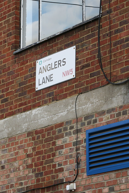 IMG 9728-001-Anglers Lane NW5
