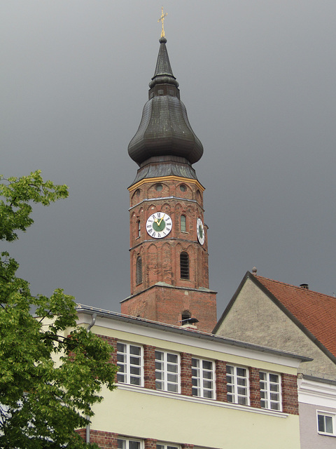Turm der Basilika St. Jakob