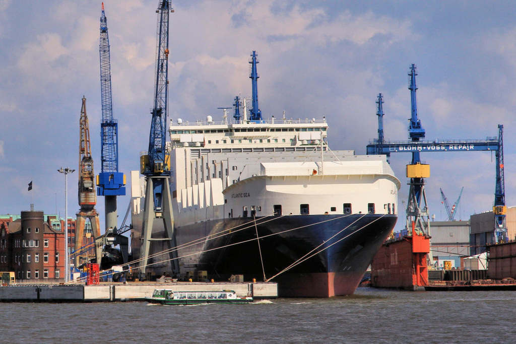 Dock 16, Blohm + Voss, Atlantic SEA, Hamburg