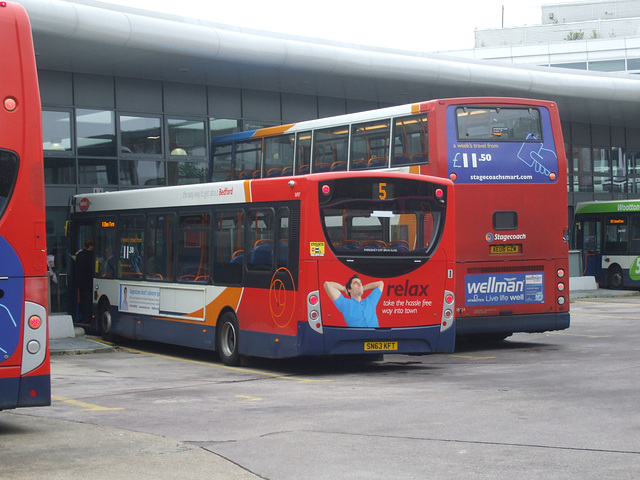 DSCF5613 Stagecoach East SN63 KFT and AE06 GZW in Bedford - 7 Oct 2016