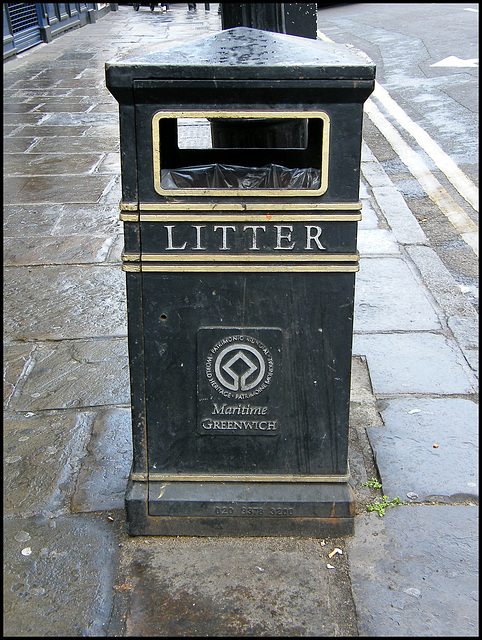 greenwich litter bin