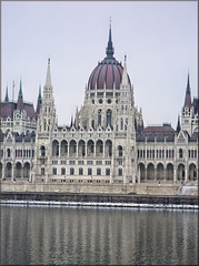 Budapest (H) 17 février 2010. Le Parlement en style néo-gothique.