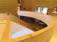 Valencia: Museo de Arte Moderno, 32