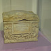 Jublains : urne funéraire (Linfert p. 26).