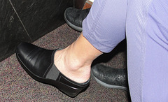 munro black wedge heels