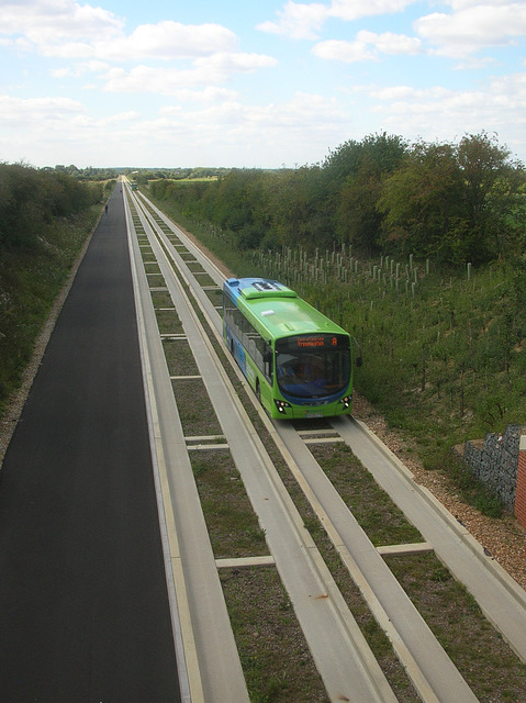 DSCN6698 Cambridgeshire Guided Busway - 9 Aug 2011