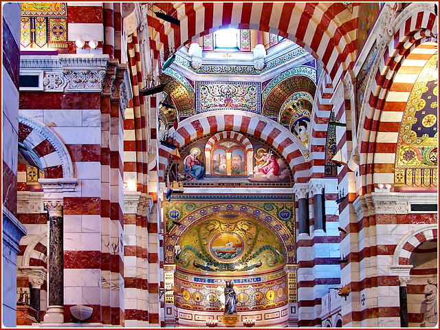 Marseille : Notre Dame de la Garde - interior view