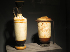 Musée de Jublains : vases grecs.