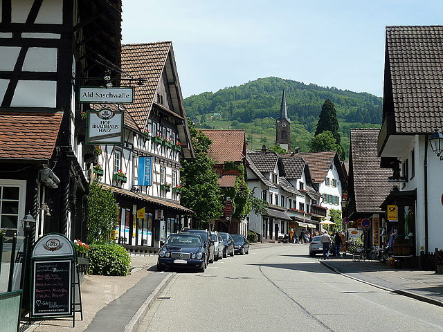 Die Talstrasse in Sasbachwalden