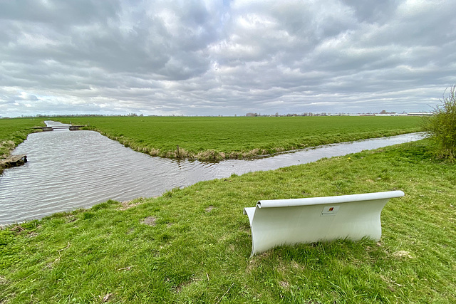Bench provided by the province Zuid-Holland