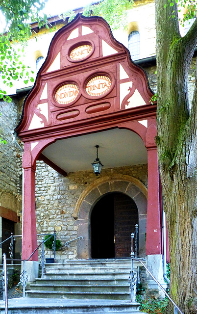 DE - Dietkirchen - Portal der Lubentius-Basilika