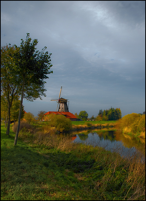 Bothmer Mühle mit Herbstdeko