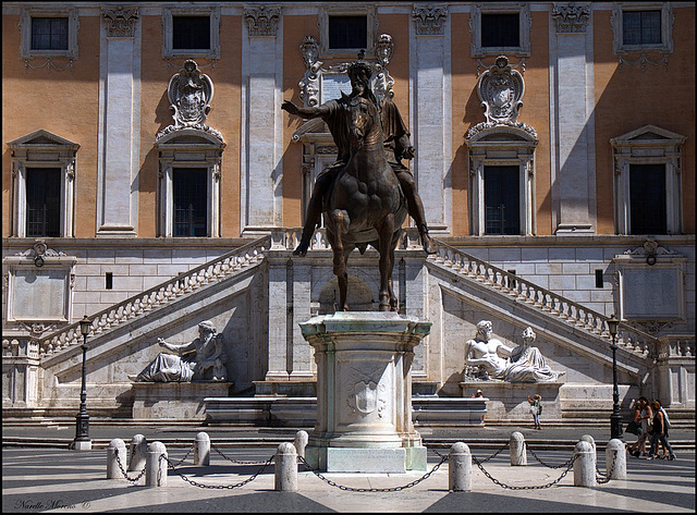 Replica Statua Equestre di Marco Aurelio, Capitoline Square, Rome