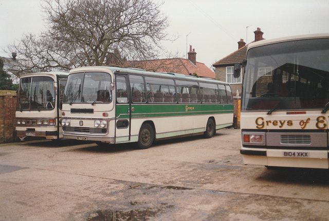 Grey’s of Ely coaches at the yard in Ely – 29 Dec 1989 (109-3)