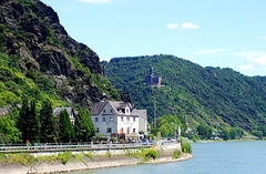 DE - Burg Maus, seen from the Rhine