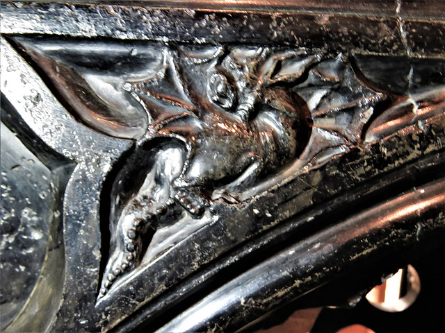 canterbury cathedral (124)dragon detail of c14 tomb of archbishop meopham +1333