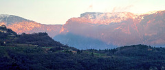 Zartes Abendrot an der Cime di Ventrar und dem Monte Altissimo. ©UdoSm