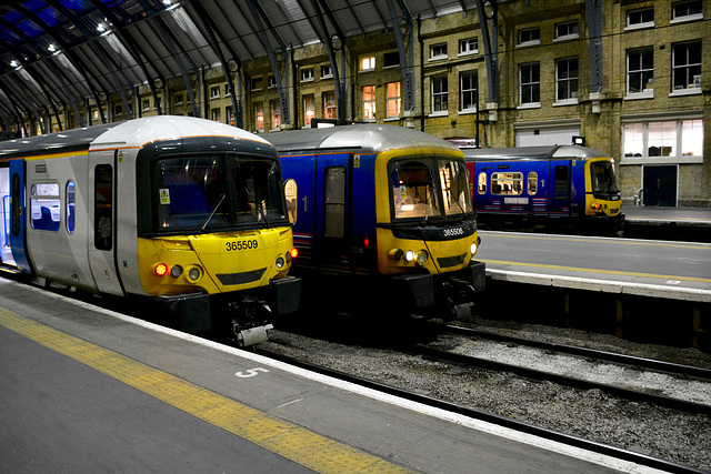 England 2016 – Three class 365 at London King’s Cross Station