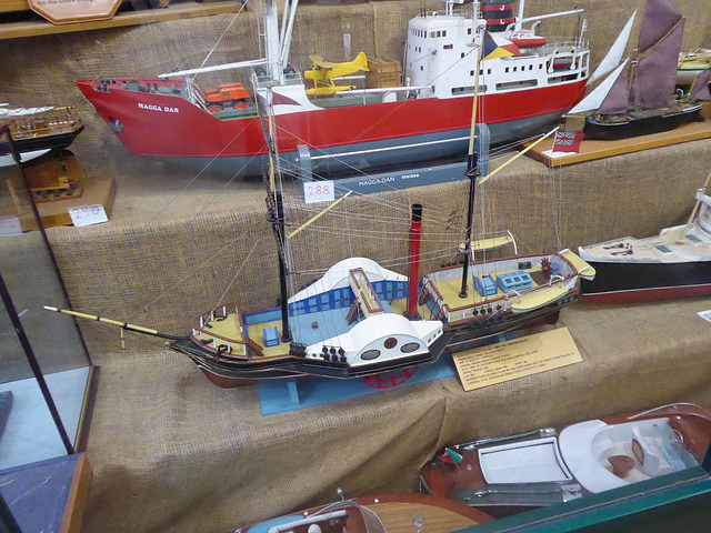 Beale Park model ships001