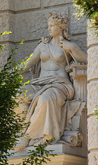 1 (109)...austria vienna...statue