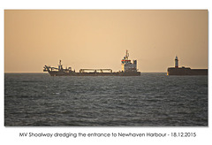 MV Shoalway dredging the entrance of Newhaven Harbour - 18.12.2015