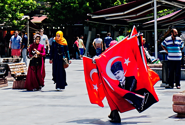 Türkische Widersprüche