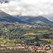 Blick vom Marlinger Waalweg hinüber auf Dorf Tirol