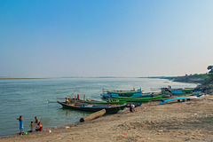 am Ufer des Irrawaddy-Flusses ... P.i.P. (© Buelipix)