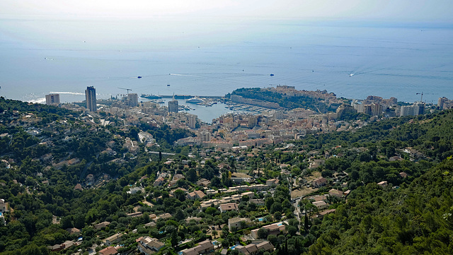 LA TURBIE: Vue le la principauté de Monaco.