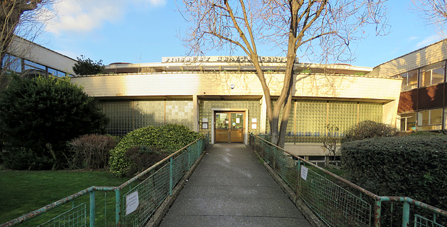 finsbury health centre , islington, london