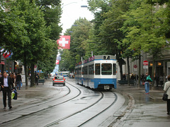 DSCN2217 VBZ (Zürich) tram in Bahnofstrasse - 16 Jun 2008