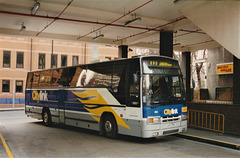 City of Oxford 162 (UJI 1762 ex H960 DRJ) at Victoria Coach Station, London – 26 Jan 1996 (297-02)