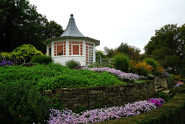 Teatime im Rosengarten - Teatime in the Rose Garden