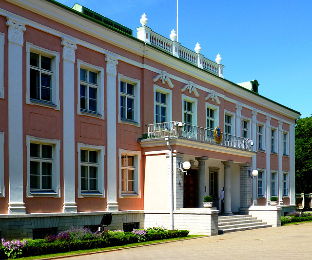 EE - Tallinn - Presidential Palace at  Kadriorg