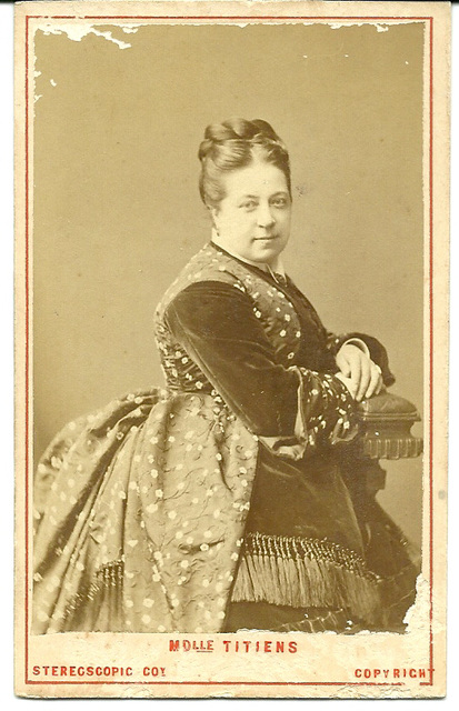 Therese Tietjens by Stereoscope Co