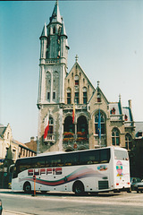 Suffis Reizen FRY 240 at Poperinge Town Hall - 3 Sep 2004
