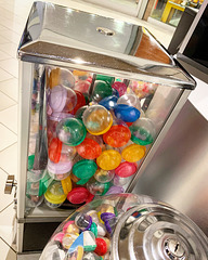 vending machines - Pearl Ridge Mall