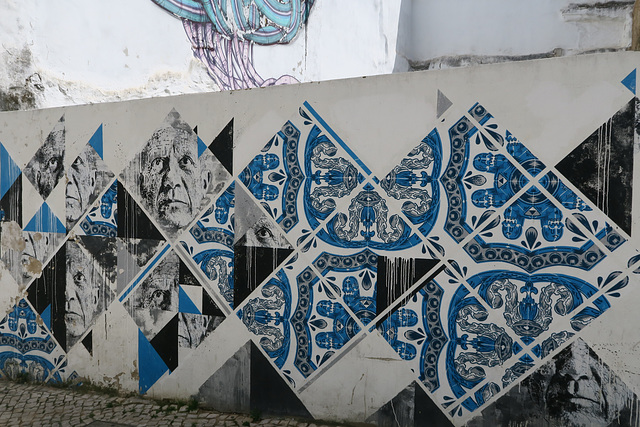 Mur peint à la manière d'un azulejo, Lagos (Portugal)