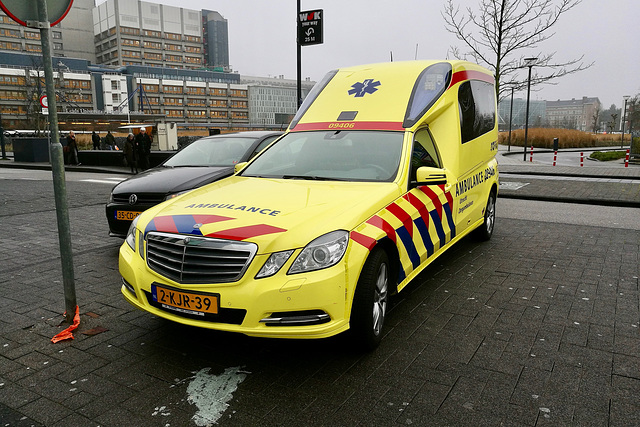 2013 Mercedes-Benz Binz Ambulance E 250 CDI